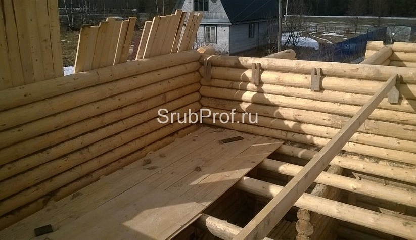 Рубка дома из бревна 11х15