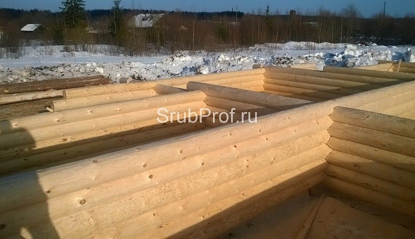 Рубка дома из бревна 11х15