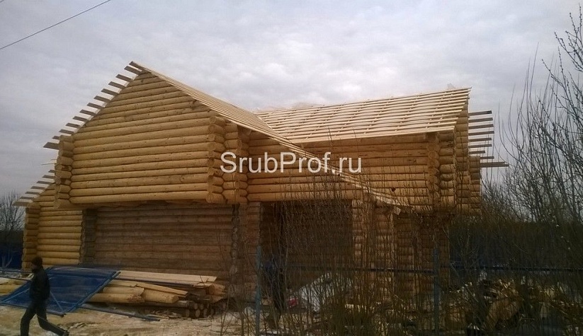 Рубка дома из бревна 11х15