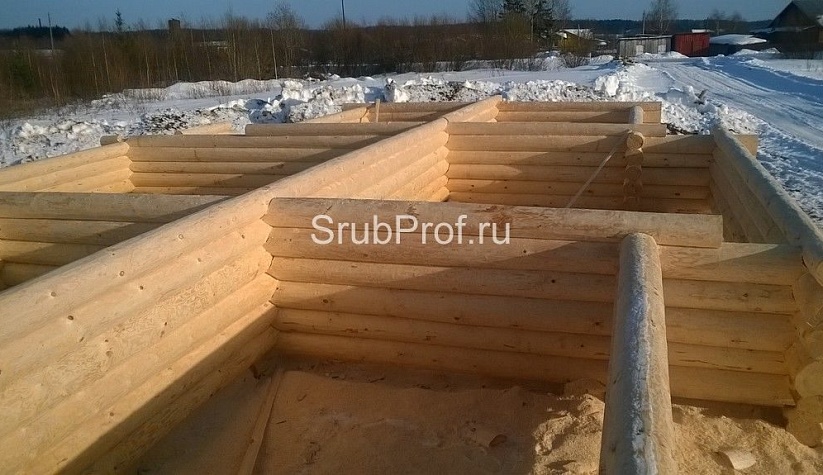 Рубка дома из бревна 11х15